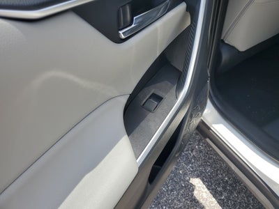 2022 Toyota RAV4 Hybrid XLE Premium