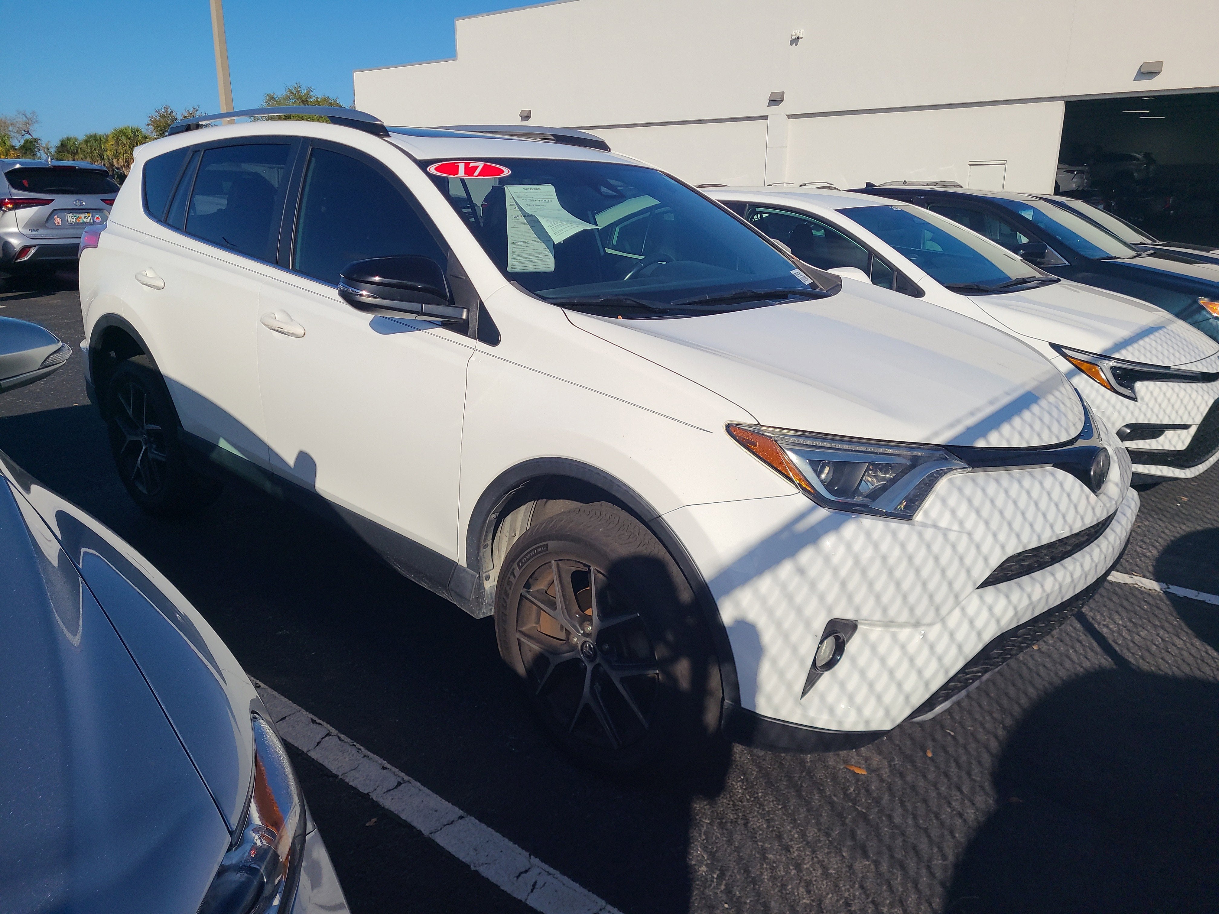 2017 Toyota RAV4 SE