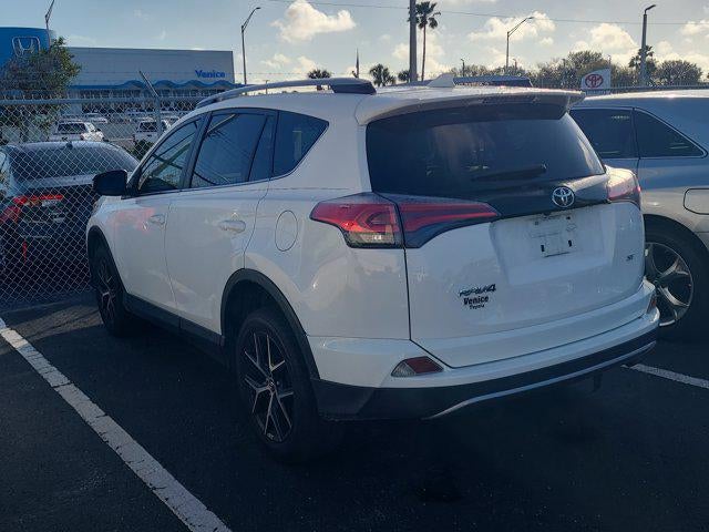 2017 Toyota RAV4 SE