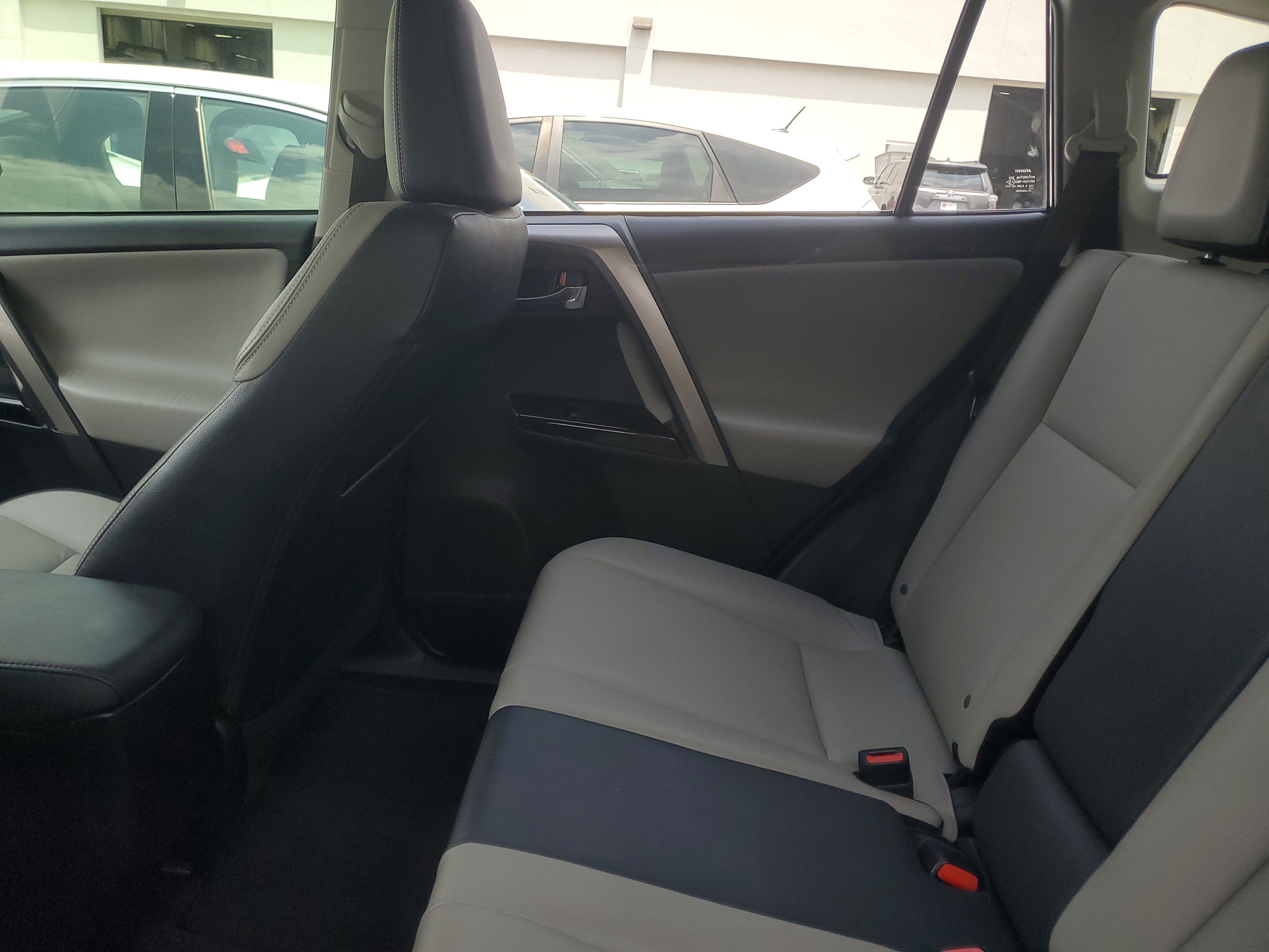 2017 Toyota RAV4 Limited