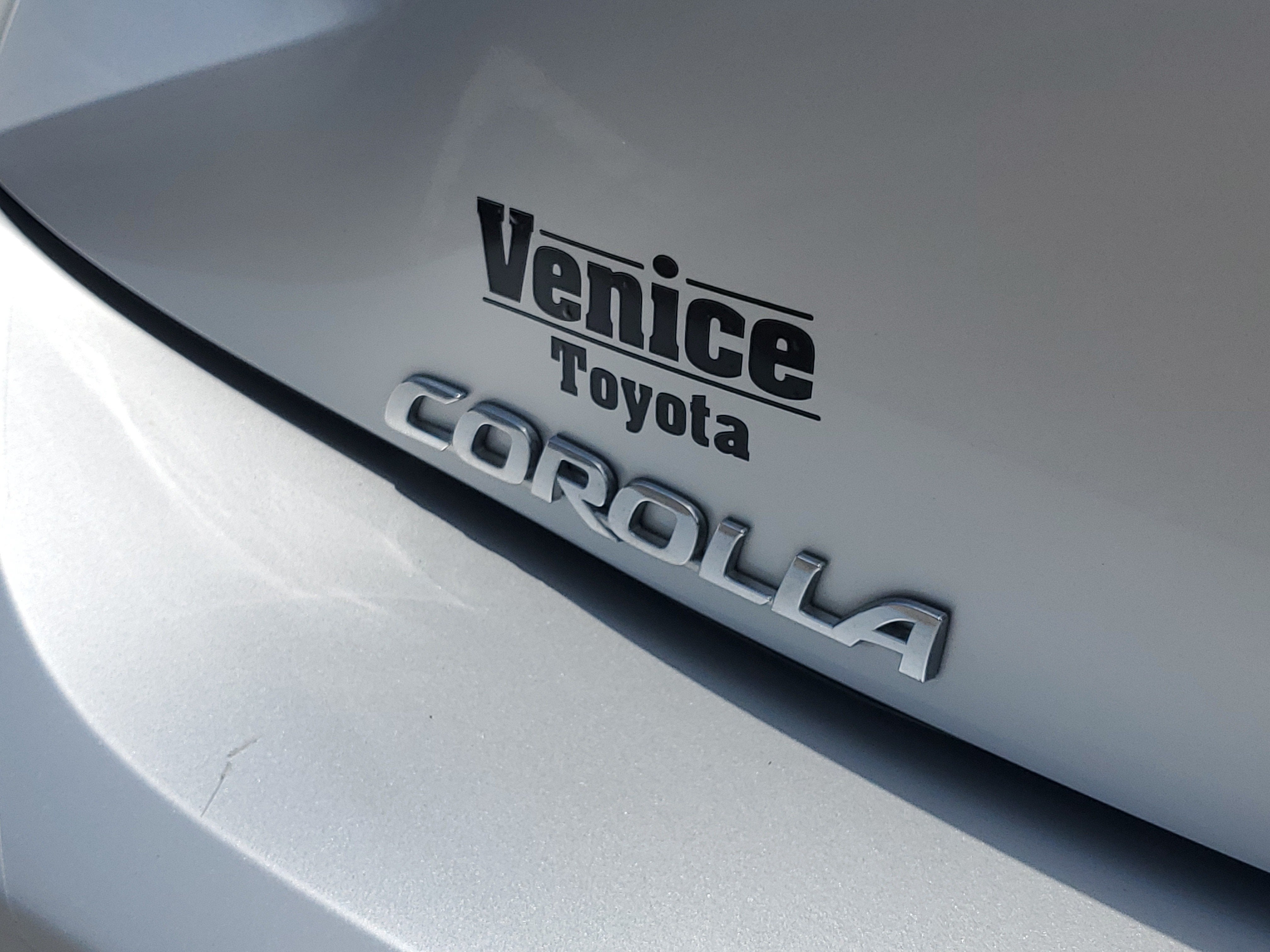 2025 Toyota Corolla Hatchback SE