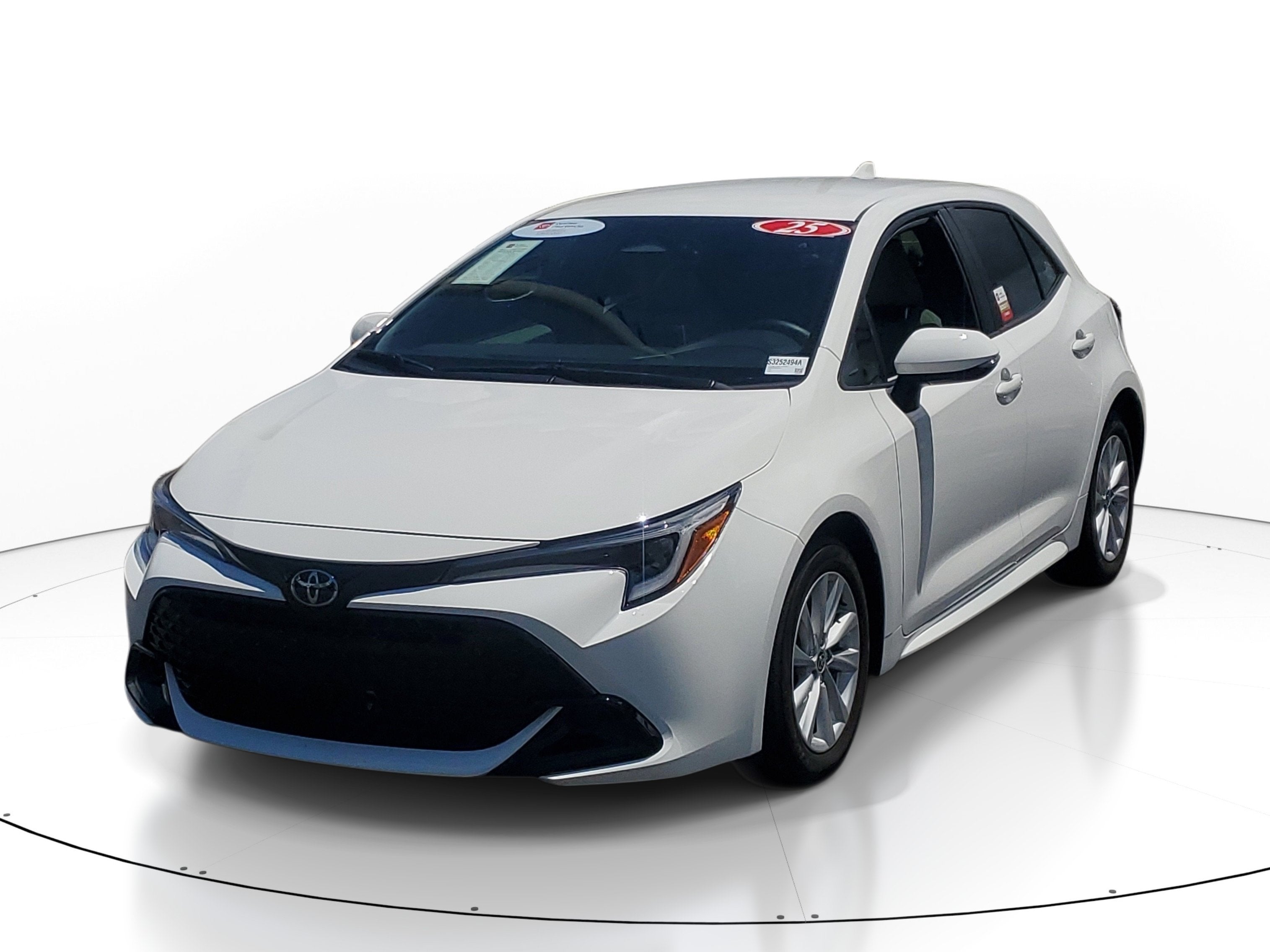 2025 Toyota Corolla Hatchback SE