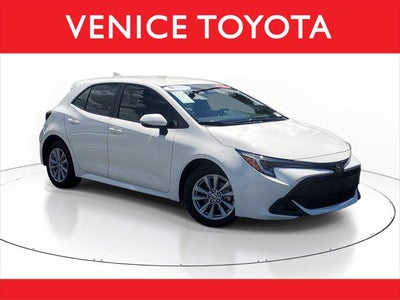2025 Toyota Corolla Hatchback SE