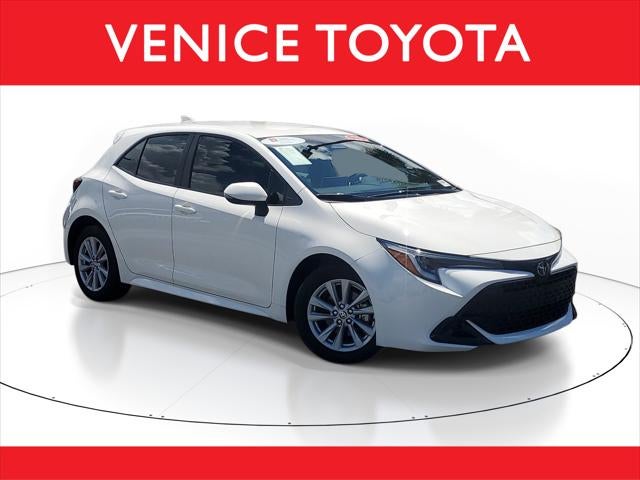 2025 Toyota Corolla Hatchback SE