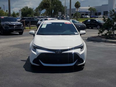 2025 Toyota Corolla Hatchback SE