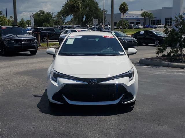 2025 Toyota Corolla Hatchback SE
