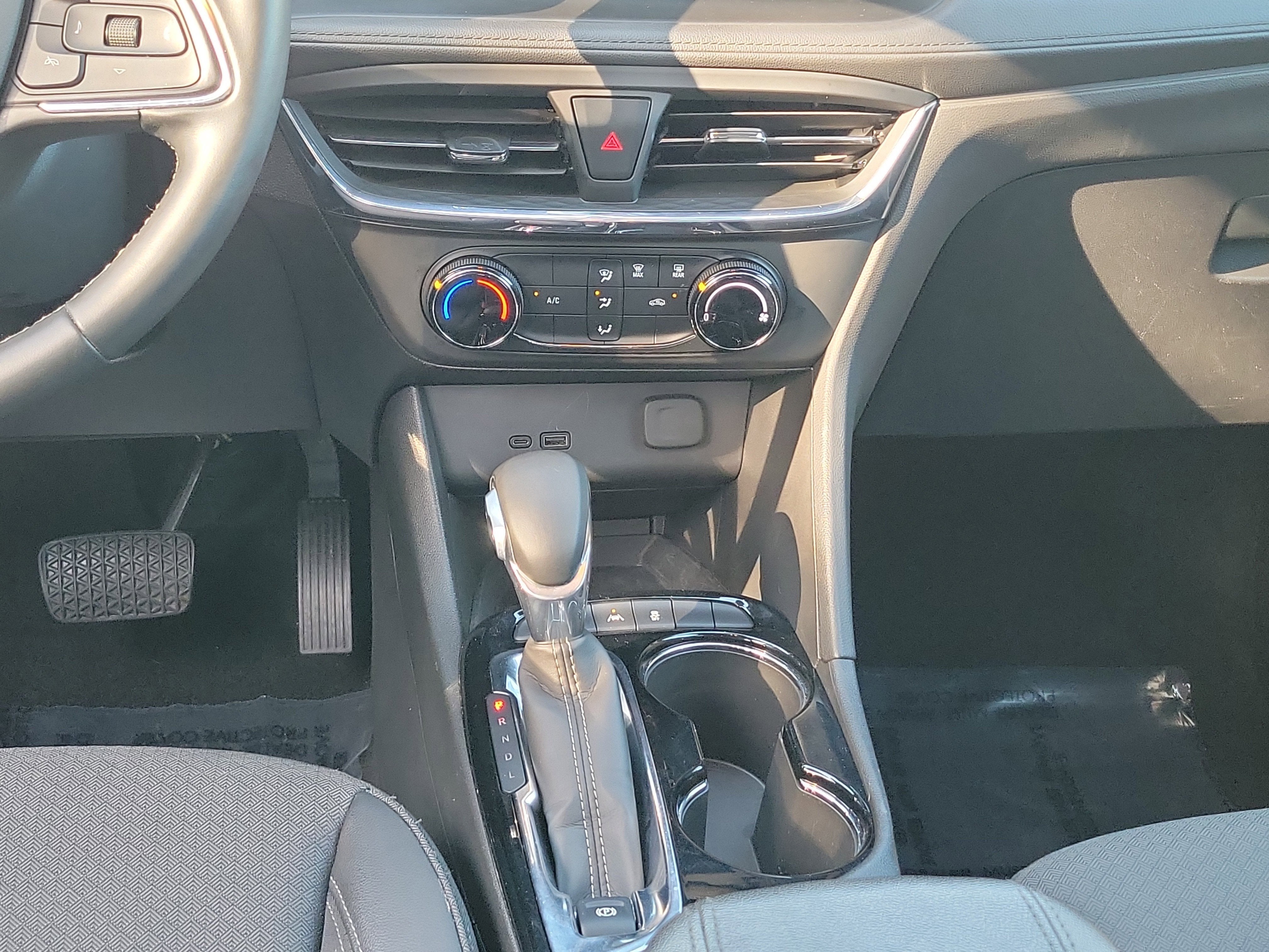 2025 Buick Encore GX Preferred - Photo 21