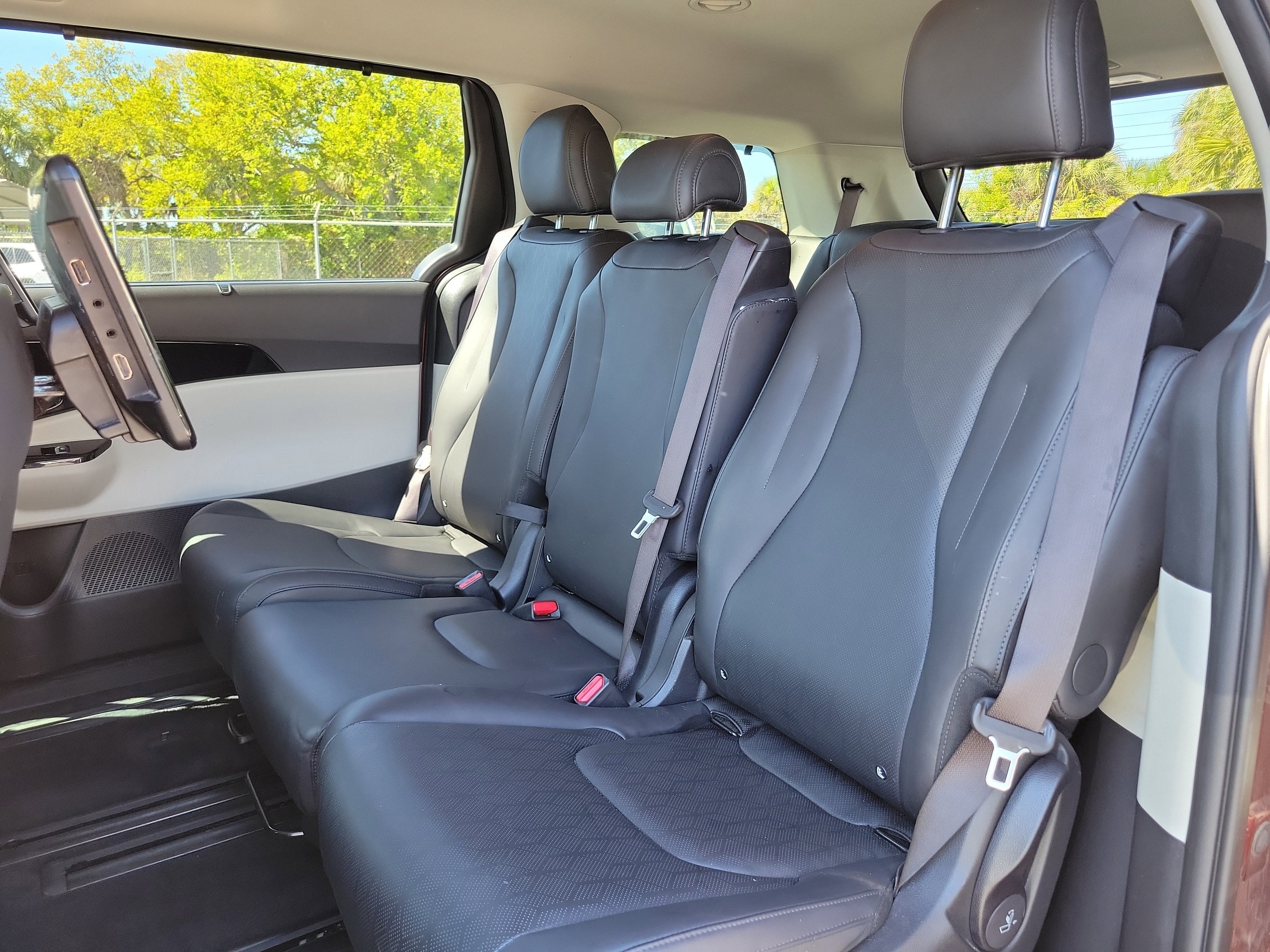 2023 Kia Carnival SX