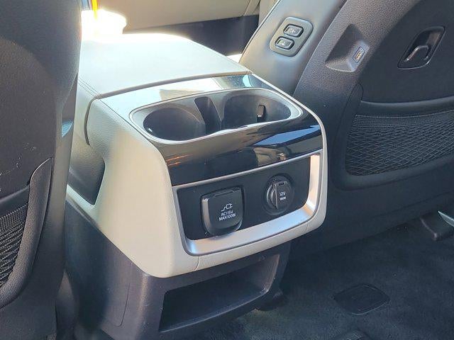 2023 Kia Carnival SX