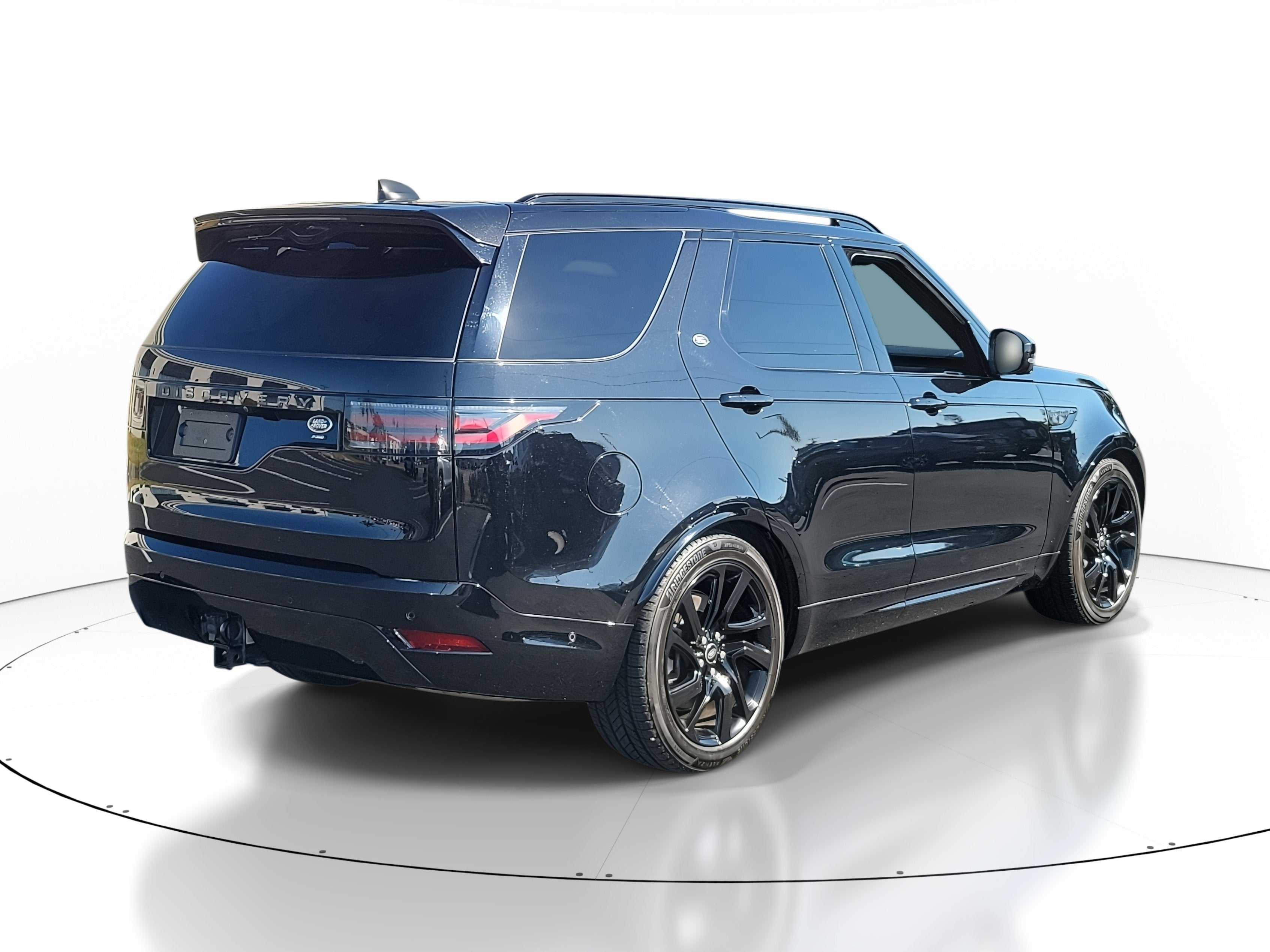 2023 Land Rover Discovery HSE R-Dynamic