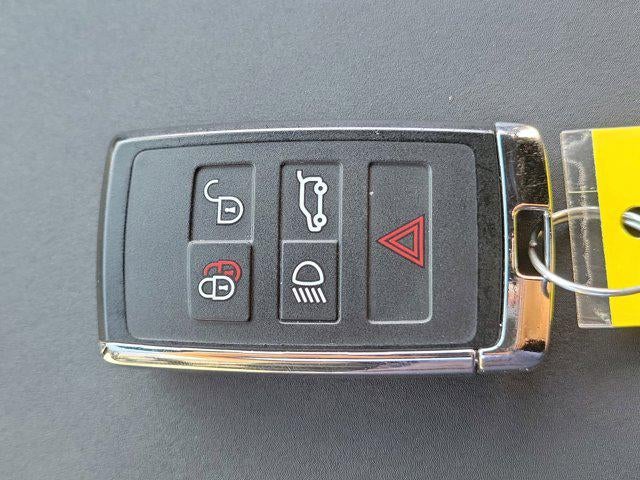 2023 Land Rover Discovery HSE R-Dynamic