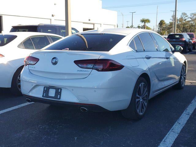 2018 Buick Regal Sportback Essence