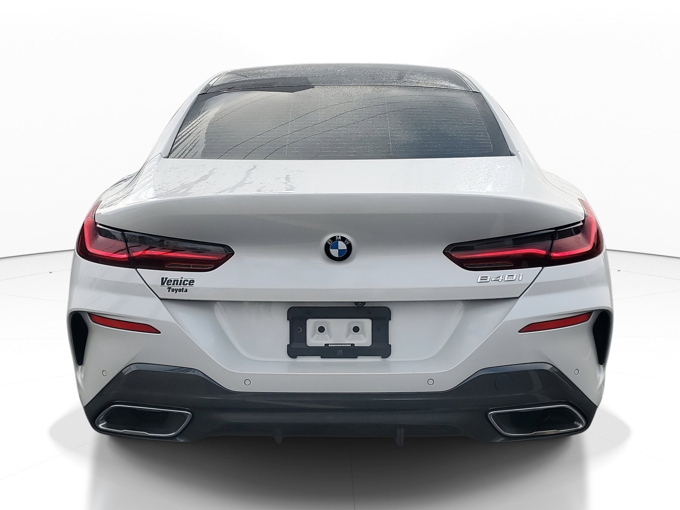 2022 BMW 8 Series 840i
