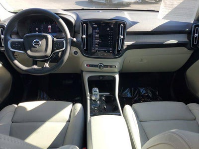 2024 Volvo XC40 Plus Dark Theme