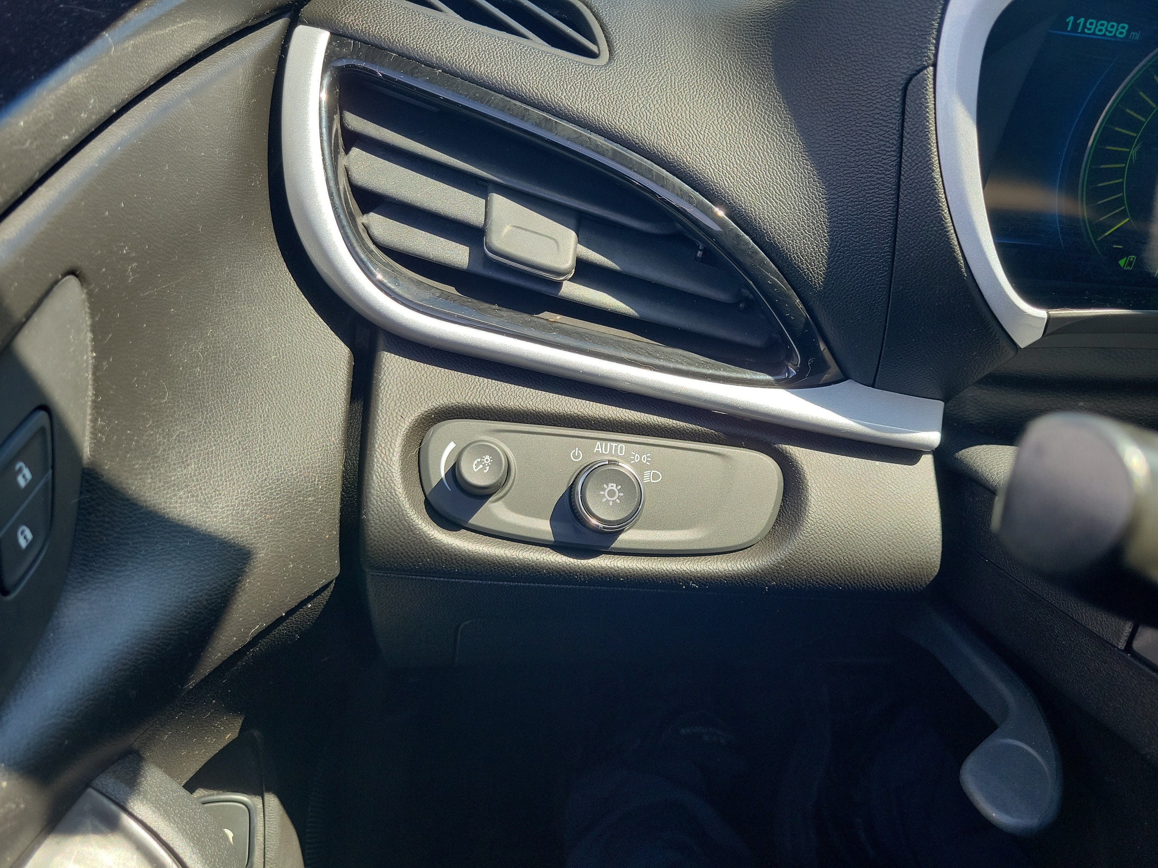 2018 Chevrolet Volt LT