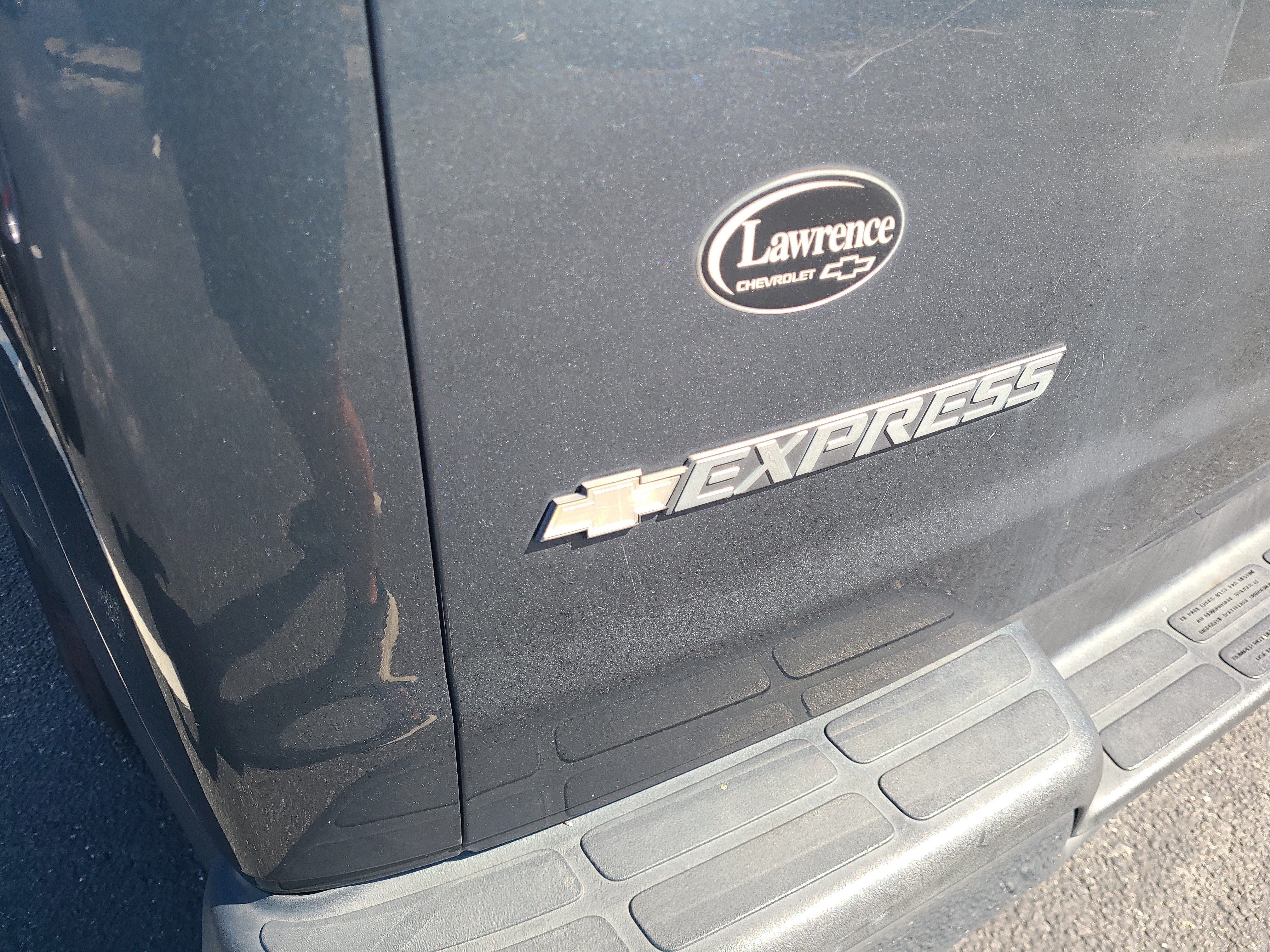 2017 Chevrolet Express Passenger LT
