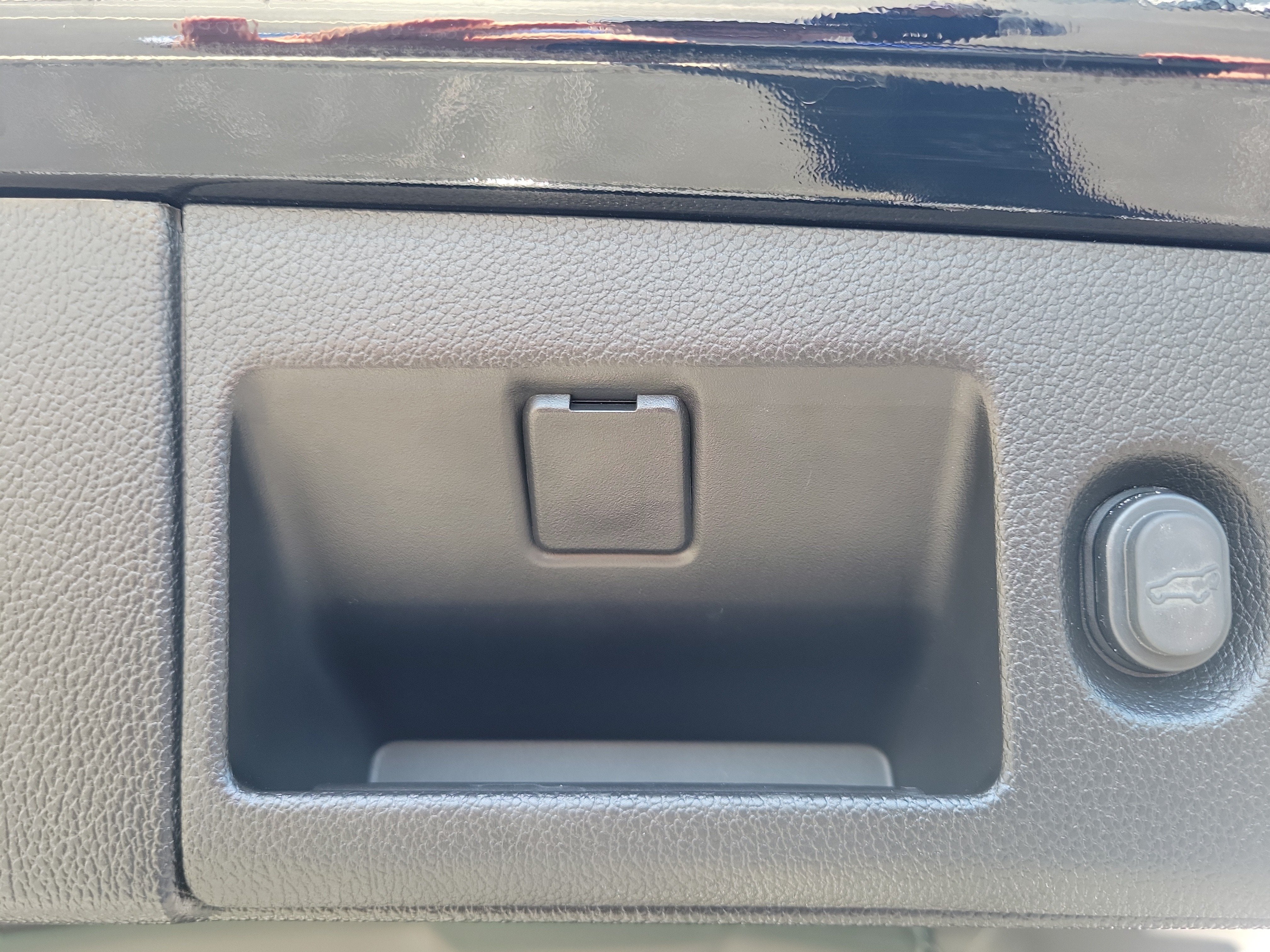 2019 Cadillac Escalade 2WD 4dr