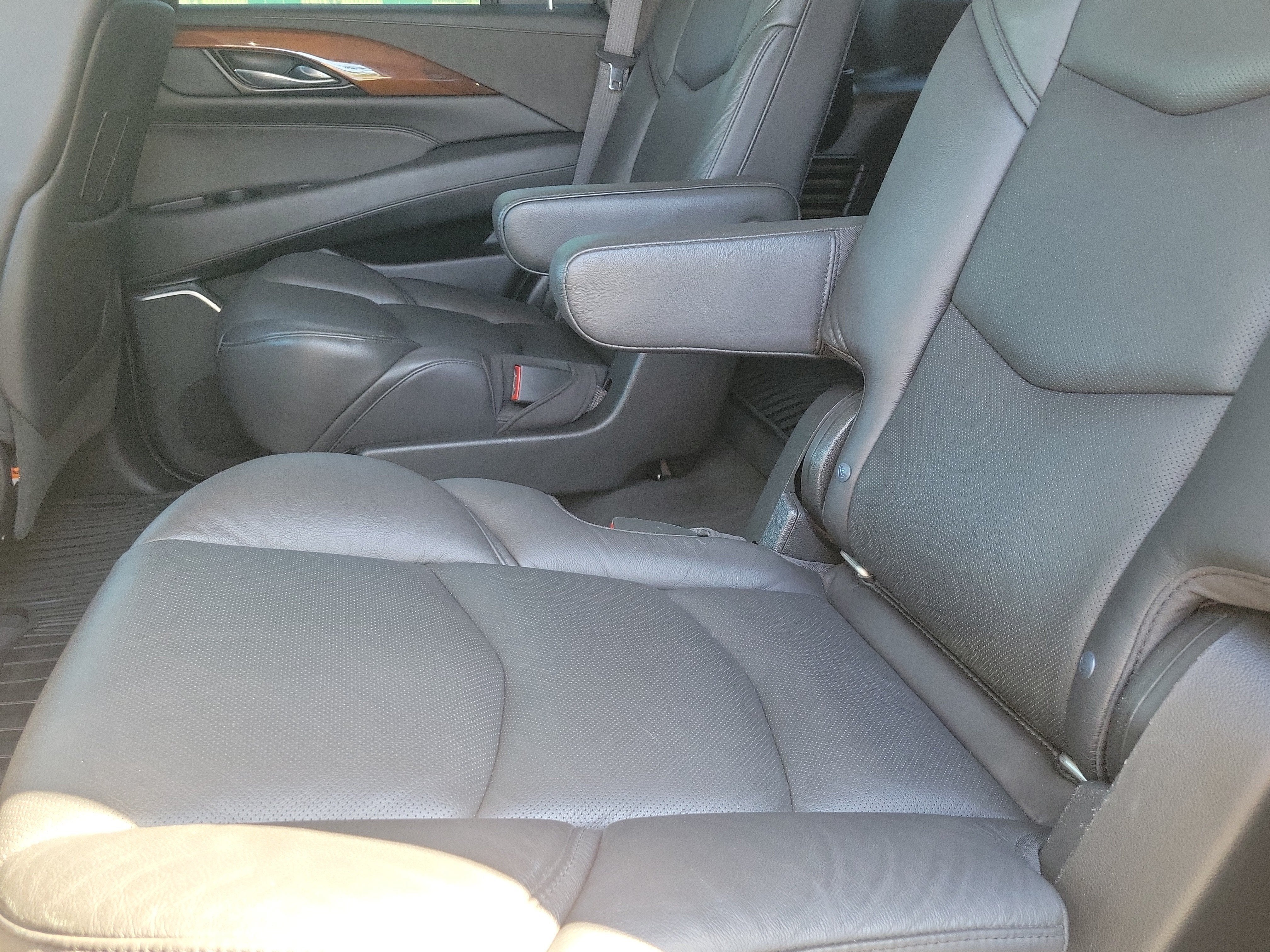 2019 Cadillac Escalade 2WD 4dr