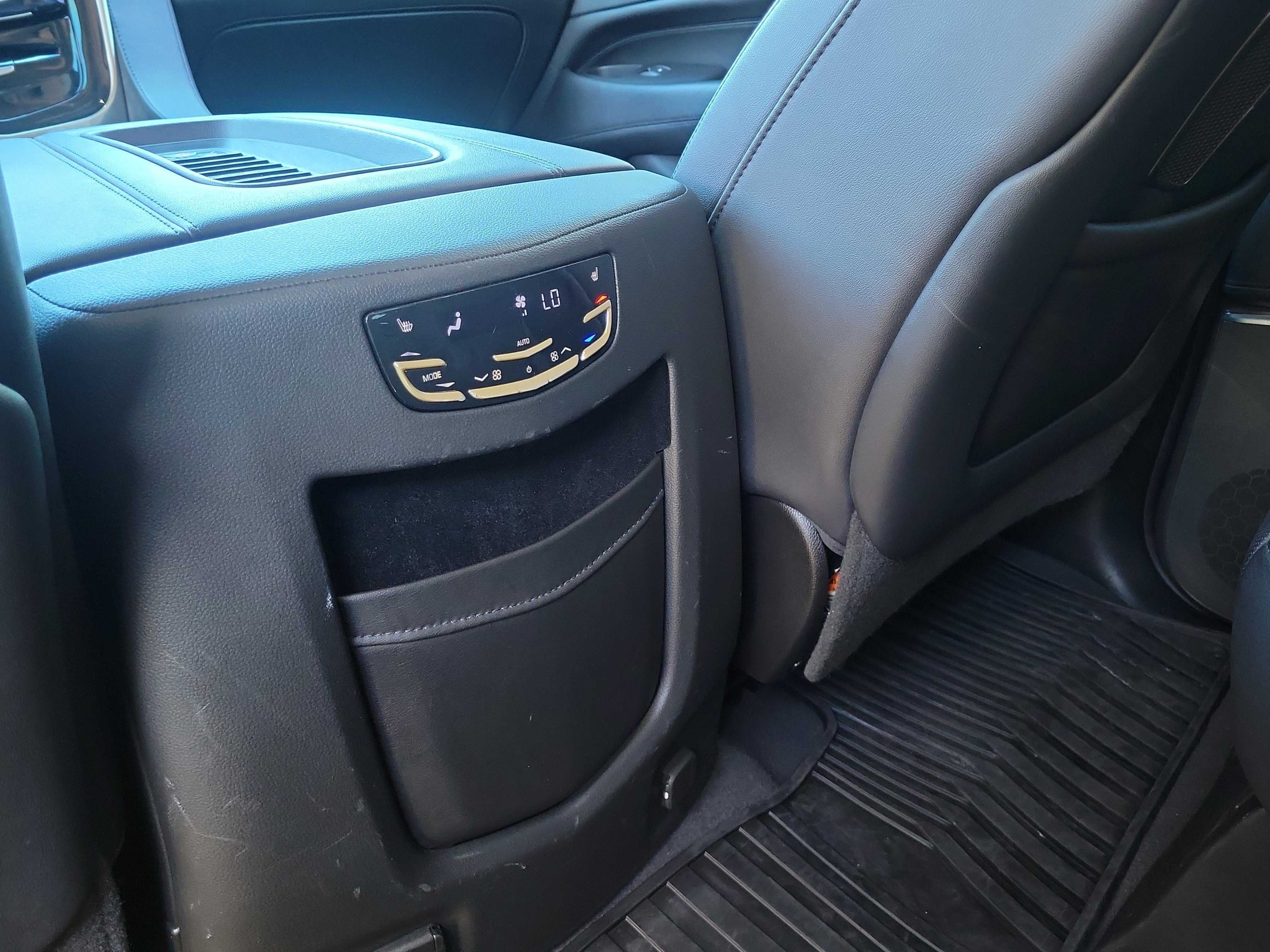 2019 Cadillac Escalade 2WD 4dr