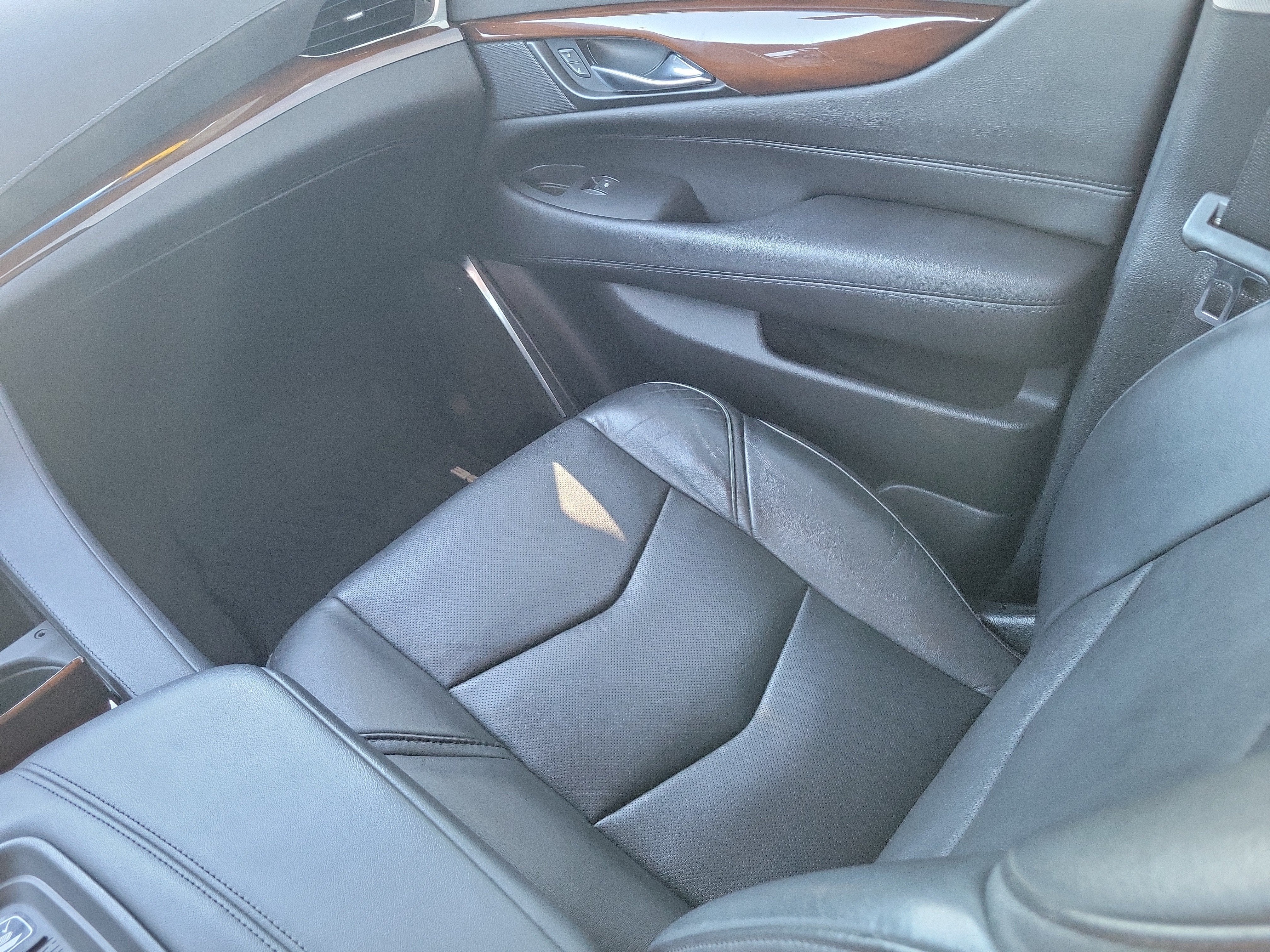 2019 Cadillac Escalade 2WD 4dr