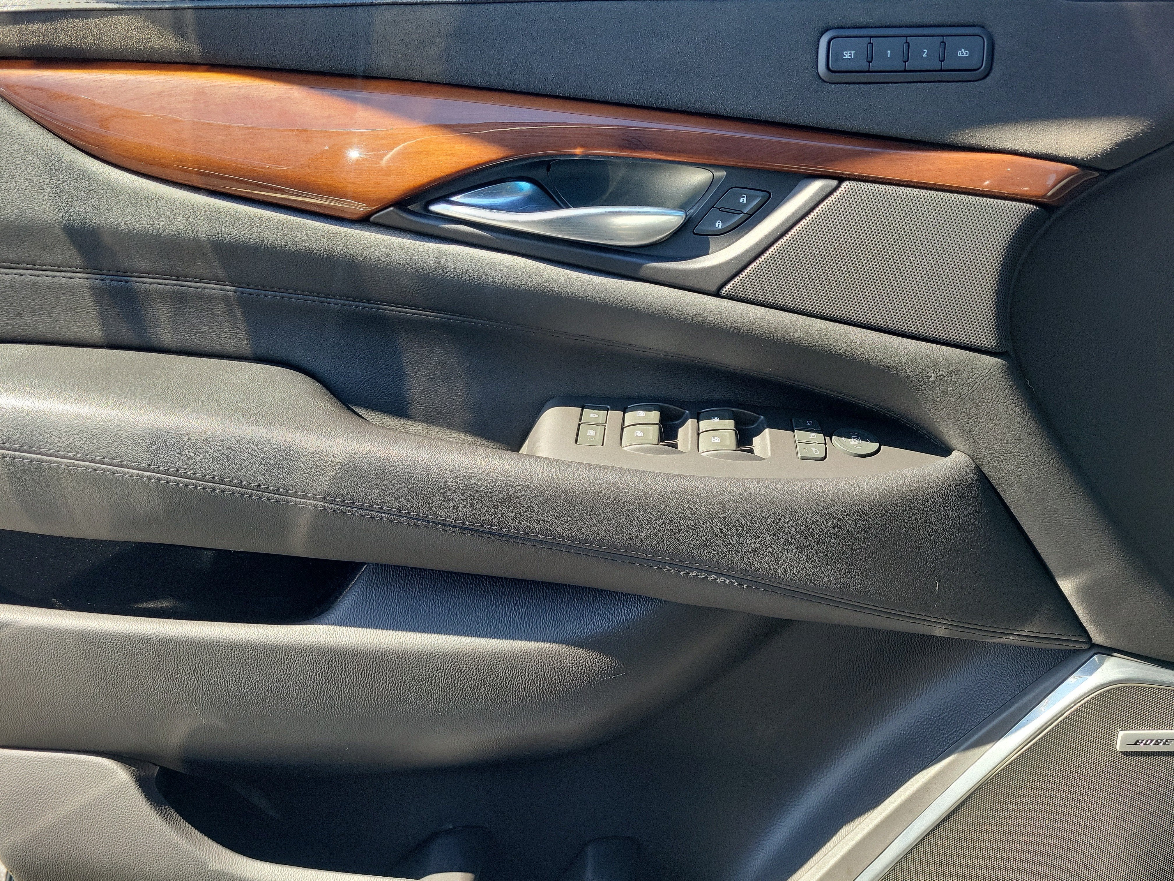 2019 Cadillac Escalade 2WD 4dr