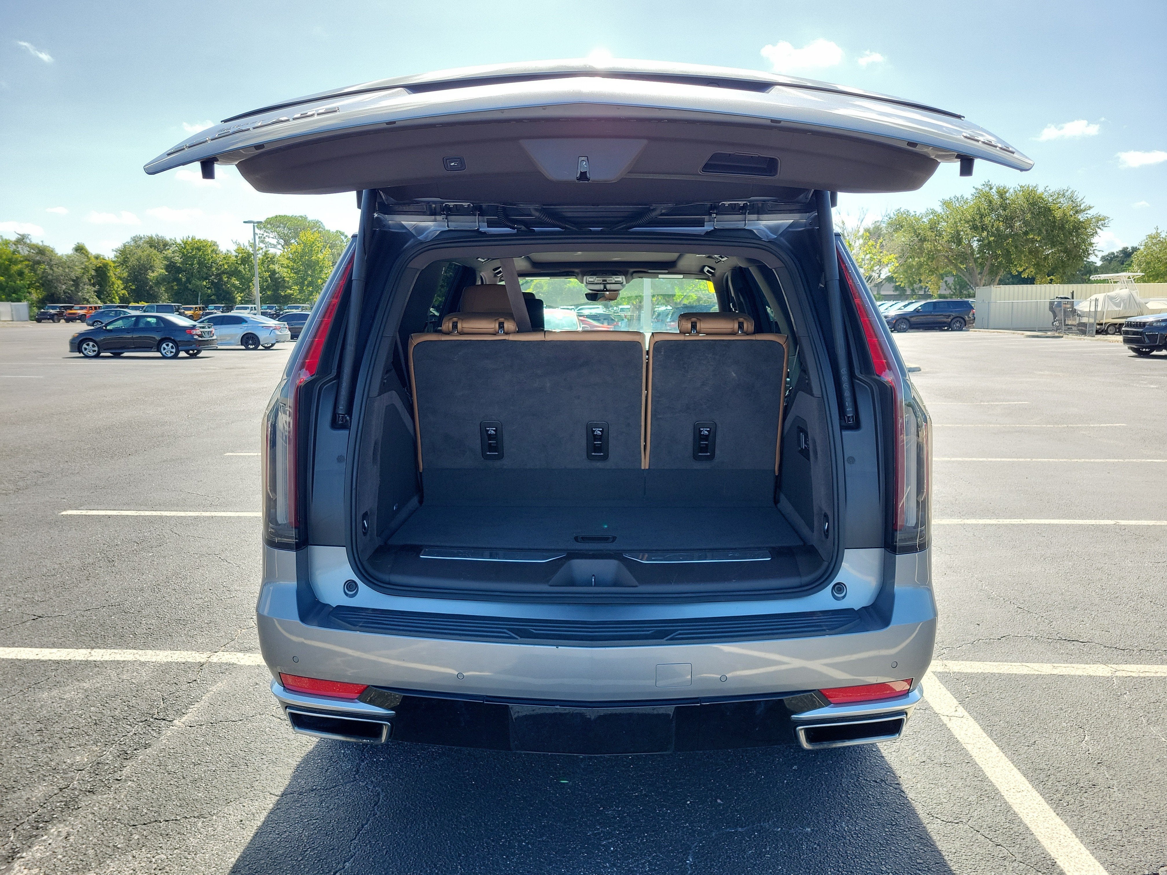 2021 Cadillac Escalade Premium Luxury