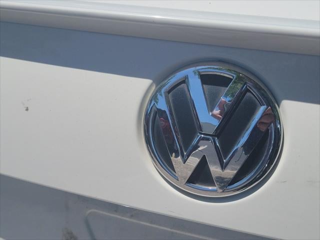2014 Volkswagen Passat 1.8T SE