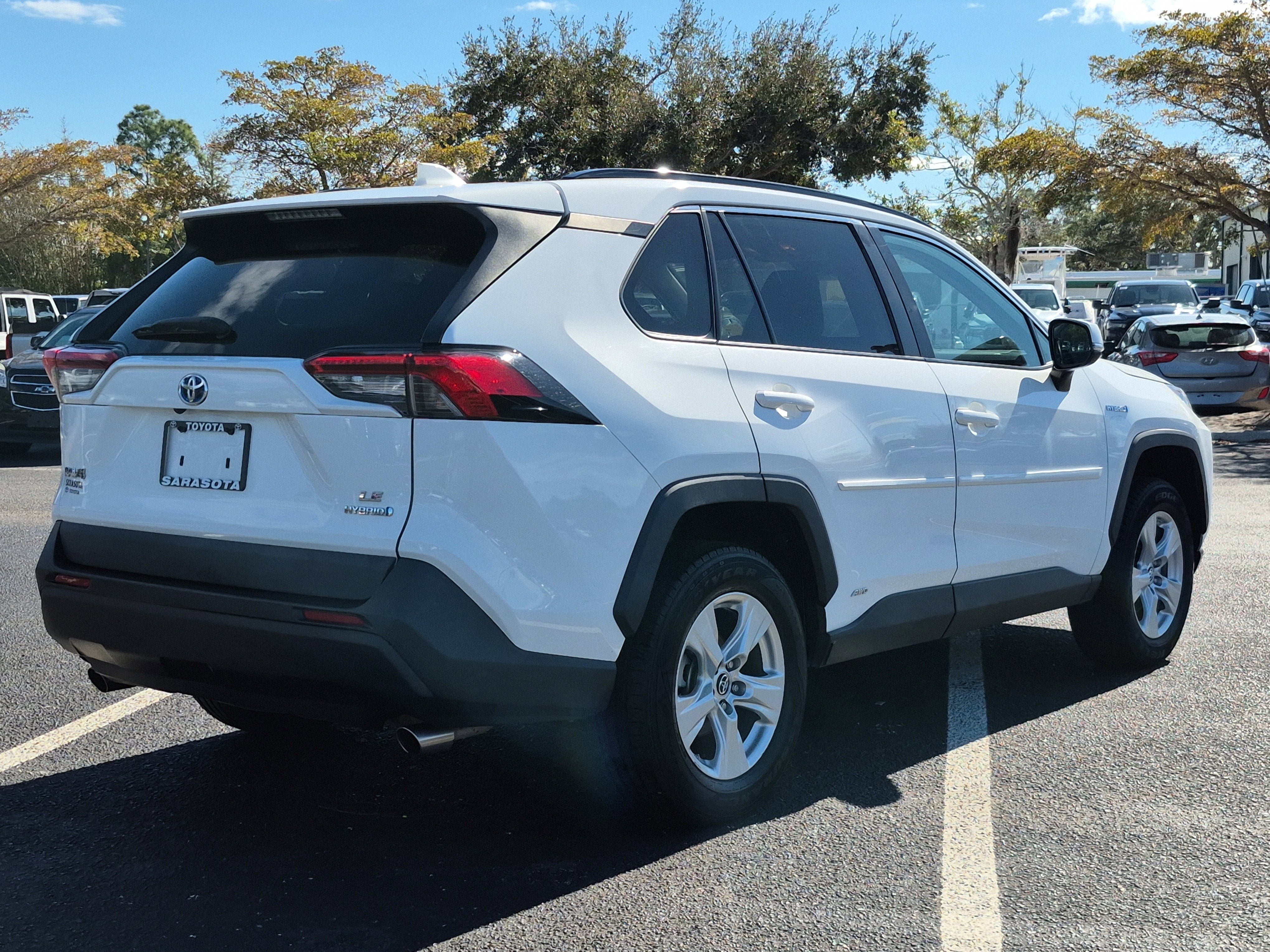 2020 Toyota RAV4 Hybrid LE
