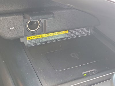 2020 Toyota Camry Hybrid XLE