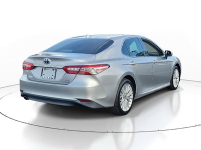 2020 Toyota Camry Hybrid XLE