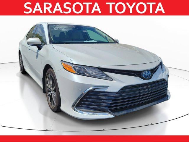 2022 Toyota Camry Hybrid XLE