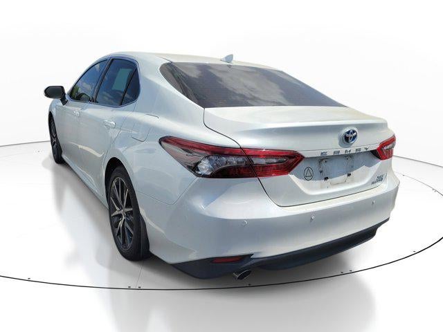2022 Toyota Camry Hybrid XLE