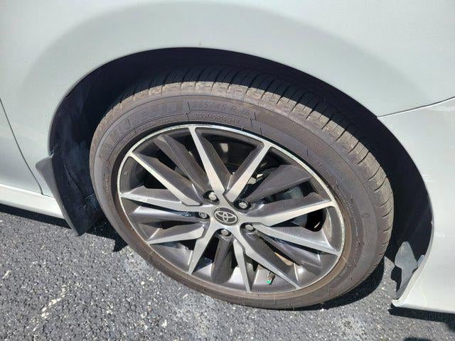 2022 Toyota Camry Hybrid XLE