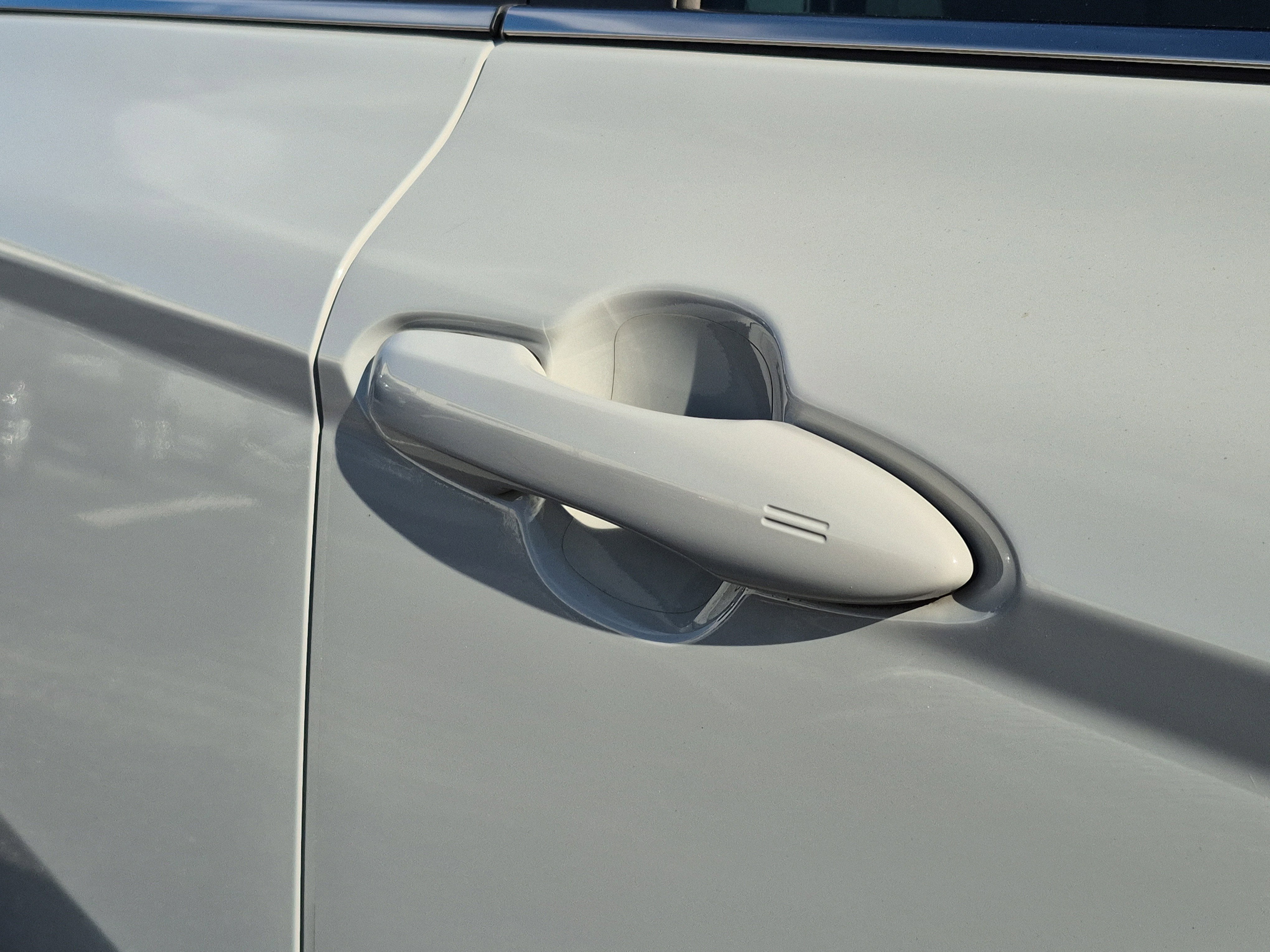 2022 Toyota Camry Hybrid SE