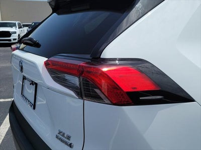 2022 Toyota RAV4 Hybrid XLE
