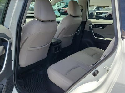 2022 Toyota RAV4 Hybrid XLE