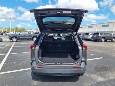 2022 Toyota RAV4 Hybrid XLE