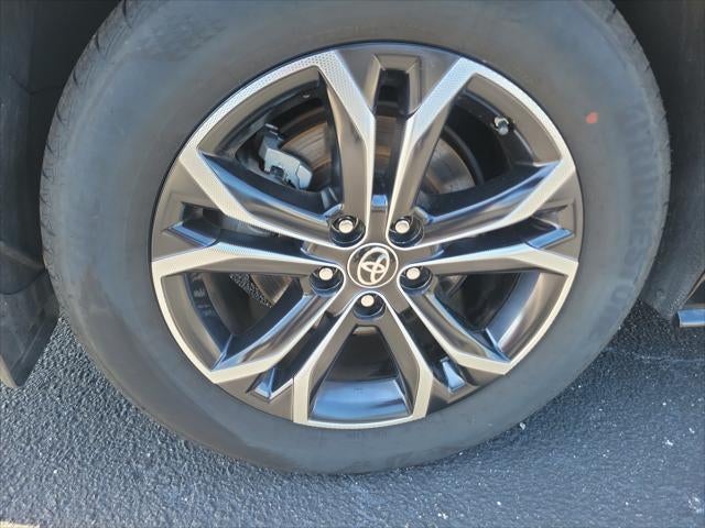 2025 Toyota Sienna Platinum