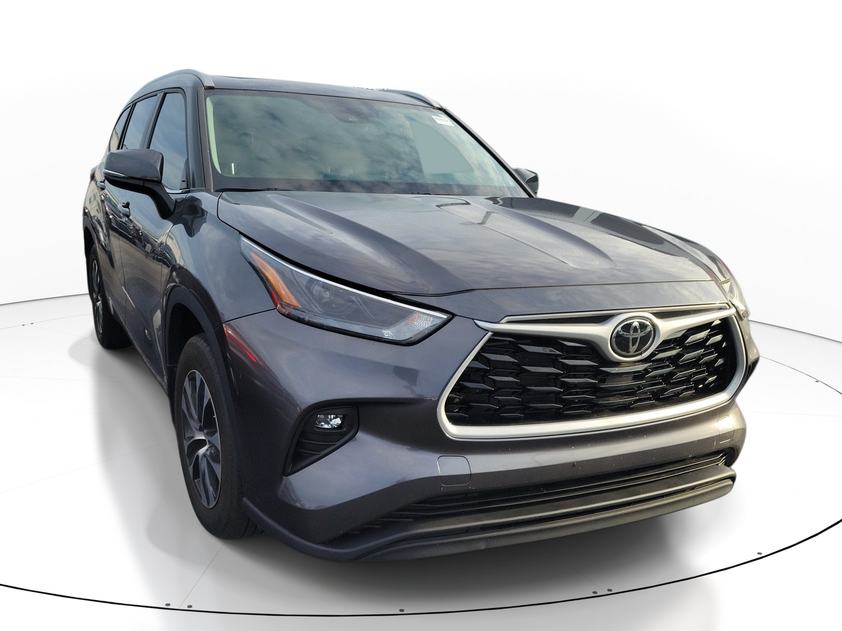 2025 Toyota Highlander XLE