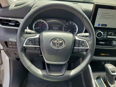 2025 Toyota Highlander XLE