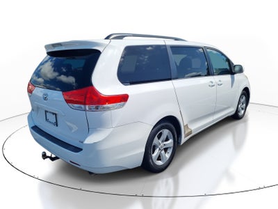 2012 Toyota Sienna LE