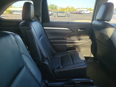 2017 Toyota Highlander Base