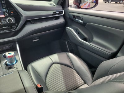 2022 Toyota Highlander XSE