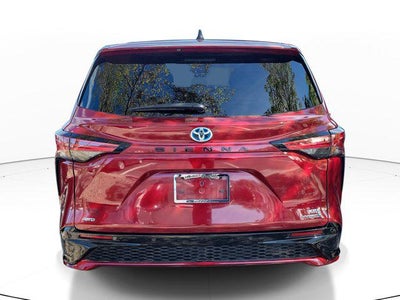 2023 Toyota Sienna XSE