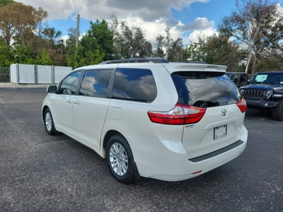 2015 Toyota Sienna XLE