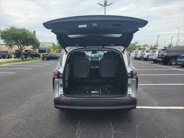 2025 Toyota Sienna XLE