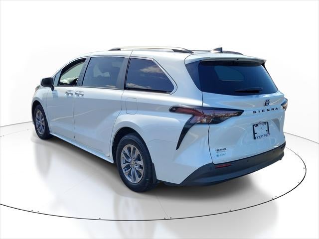 2025 Toyota Sienna XLE
