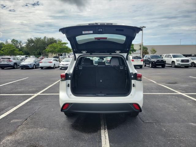2021 Toyota Highlander Hybrid LE