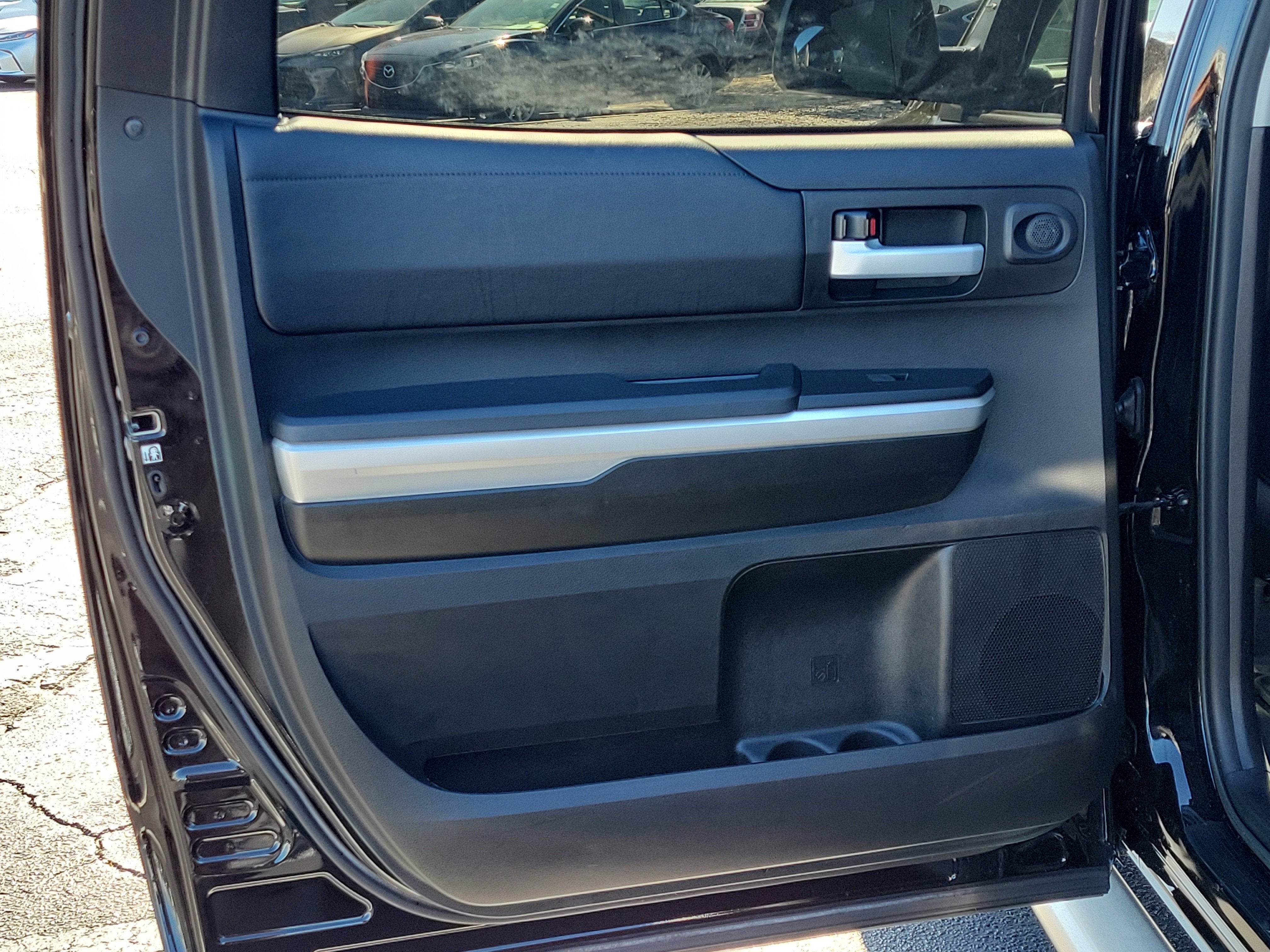 2017 Toyota Tundra SR5