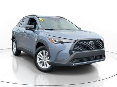 2025 Toyota Corolla Cross LE